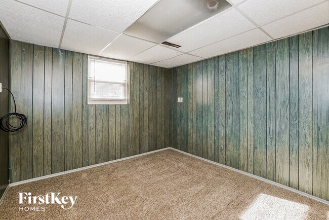 Building Photo - 151 Mulberry Dr