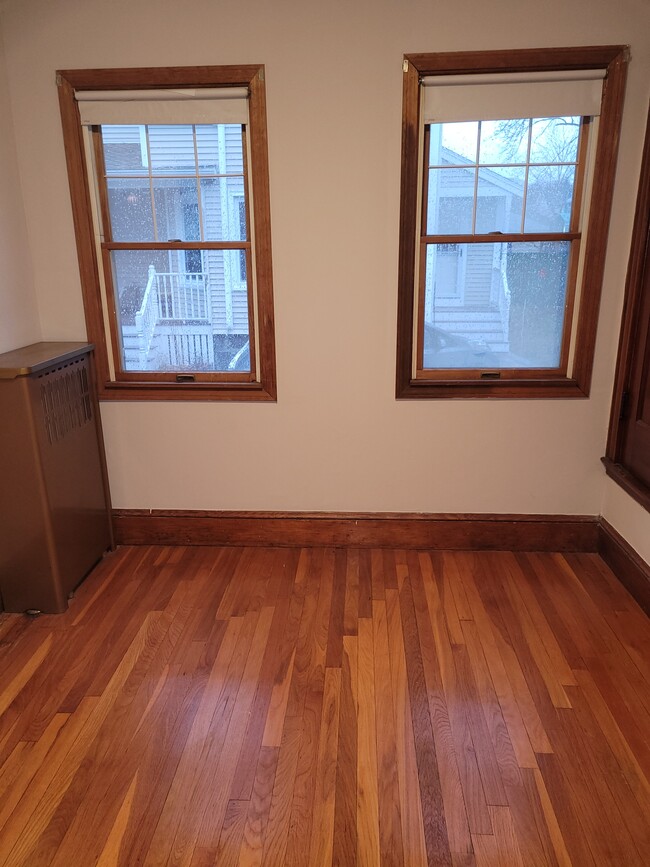 Bedroom - 35 Garfield Ave