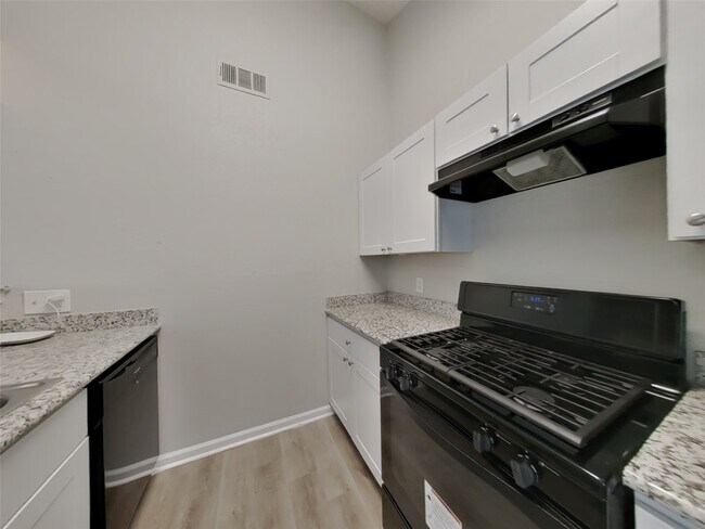 Foto del edificio - 10919 Almond Grove