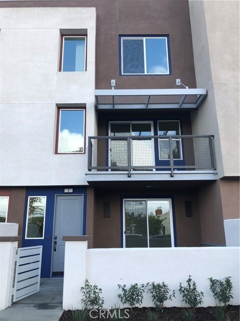 Building Photo - 11395 Meeker Ave