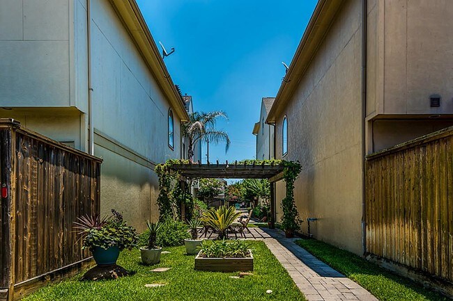 Foto del edificio - 312 Grove St