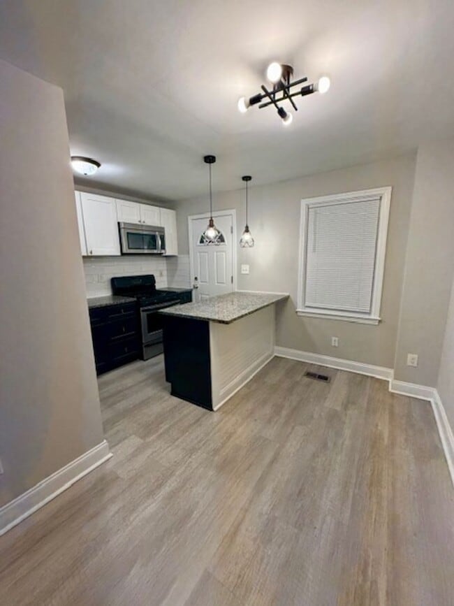 Building Photo - Highly Sought After City Neighborhood! Belair-Edison 2 Br/1 Ba Ready to go!