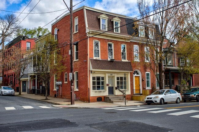 Building Photo - 403 Lancaster Ave