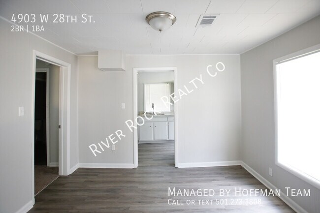 Foto del edificio - 4903 W 28th St