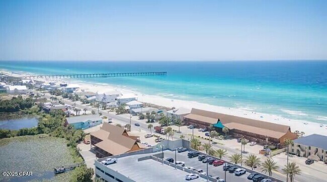 Foto del edificio - 13412 Front Beach Rd