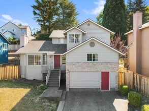 Building Photo - 16958 NW Cove Ct