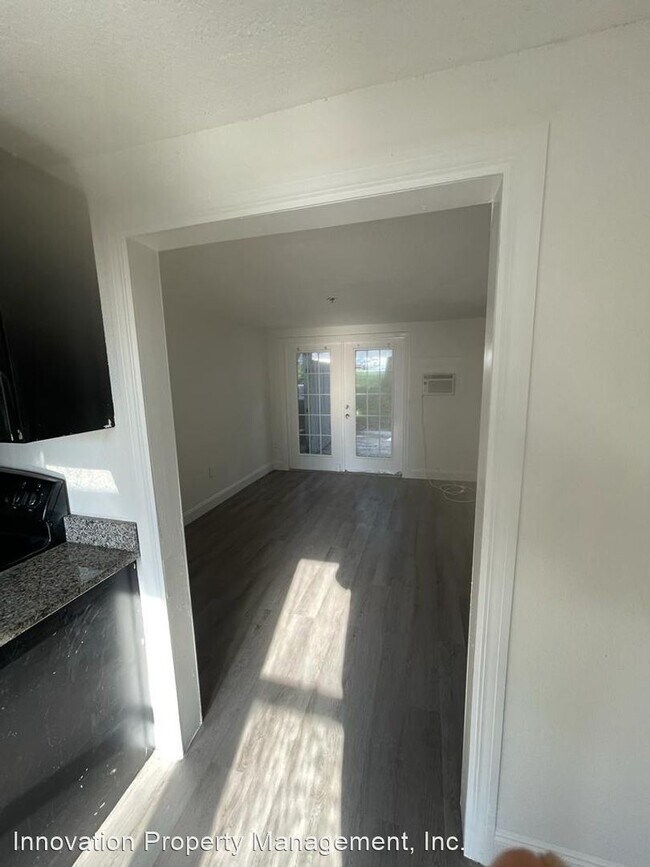 Foto del edificio - 2 br, 1 bath Apartment - 104 S Grove St 10...