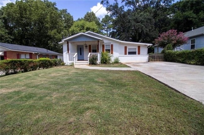 Building Photo - 2460 M.L.K. Jr Dr SW