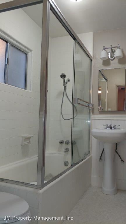 Foto del edificio - 4661 1/2 Larkspur St