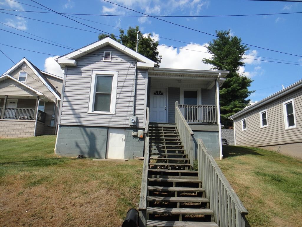 165 Park St SE, Abingdon, VA 24210 House Rental in Abingdon, VA