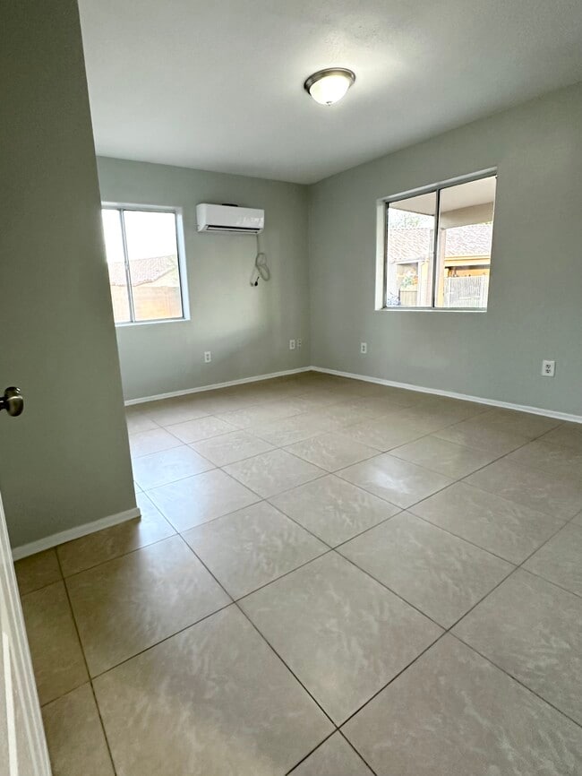 Foto del edificio - 9468 W Purdue Ave