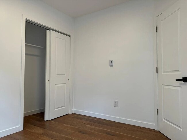 Foto del edificio - 6223 Wayne Ave