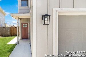 Building Photo - 7615 Gramercy Wy