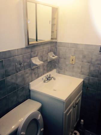 Building Photo - 13336 Inwood St
