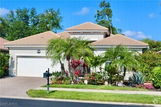 Building Photo - 16192 Parque Ln