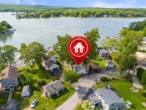 Building Photo - 15 Hawthorne Rd Building Photo - 15 Hawthorne Rd