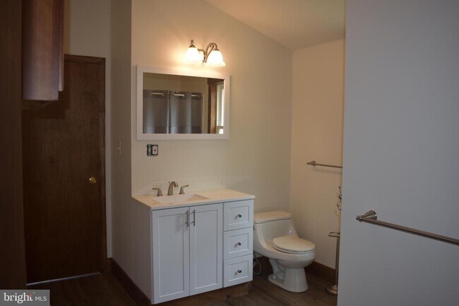 Building Photo - 6870 Serenity Farm Rd