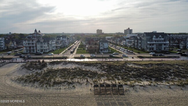 Foto del edificio - 6 Ocean Ave N