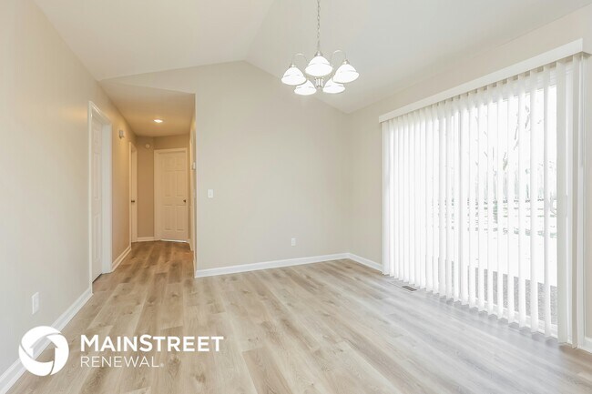 Building Photo - 4872 Shasta Dr