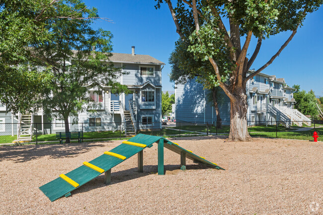 Building Photo - Carefree Village Townhomes