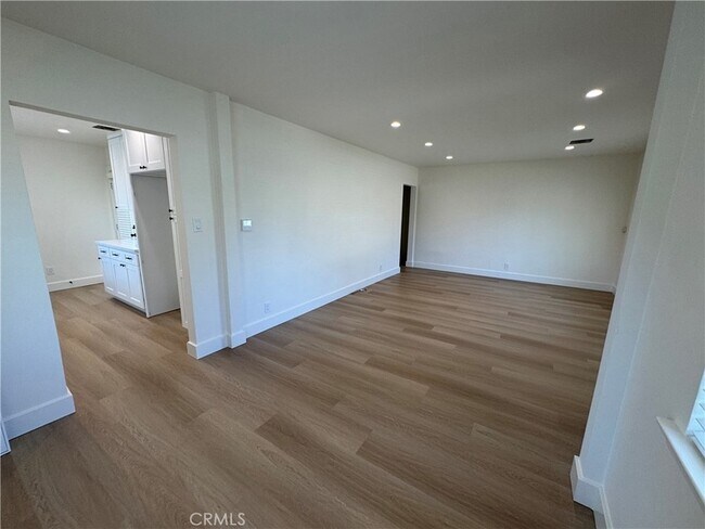 Foto del edificio - 6837 Oak Park Ave