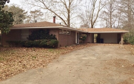 Primary Photo - 5822 River Rd