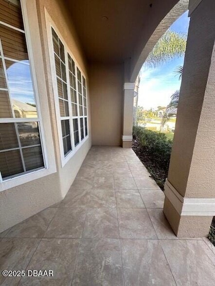 Foto del edificio - 6820 Stoneheath Ln