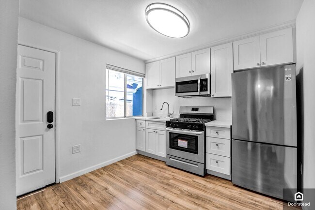 Foto del edificio - 9328 Birch St