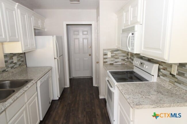 Foto del edificio - 4306 Lori Dr