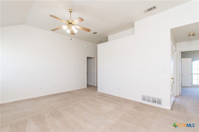 Foto del edificio - 2900 Southhill Dr