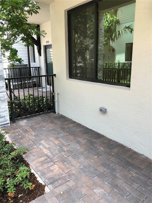 Foto del edificio - 4757 NW 83rd Pkwy