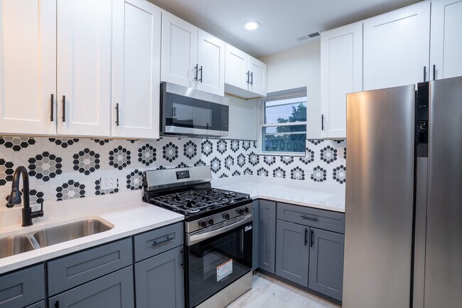 Foto del edificio - 7948 S Evans Ave