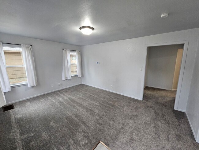 Foto del edificio - Newly Remodeled Home on the South Hill