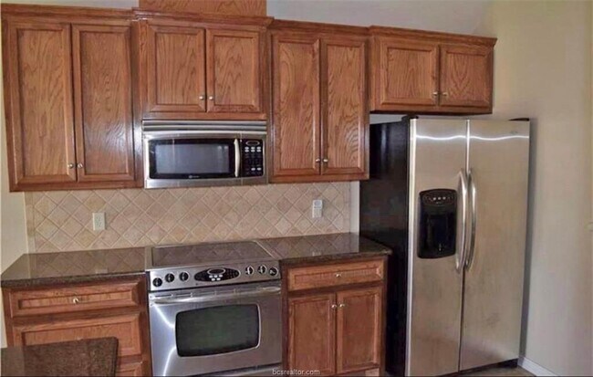 Foto del edificio - 3917 Latinne Ln