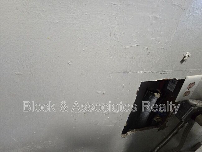 Foto del edificio - 3308 Archdale Rd