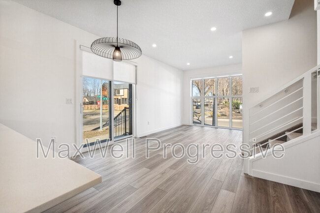 Photo du bâtiment - 13516-13115 115 Ave NW