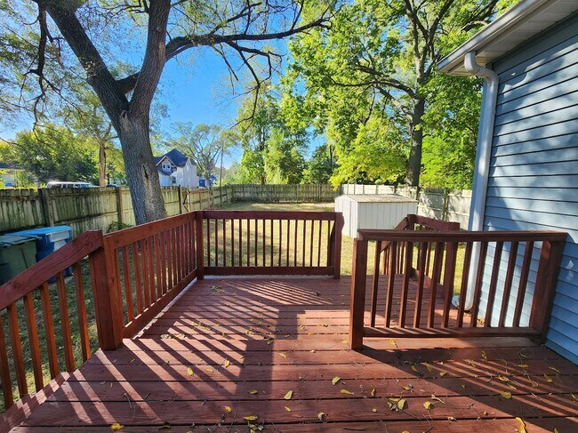 Foto del edificio - 330 Cottage St