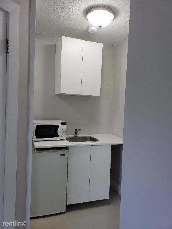 Primary Photo - 1 br, 1 bath House - 107 Ave sw 8 st