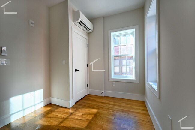 Foto del edificio - 2 Winchester St