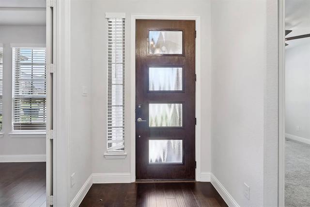 Foto del edificio - 1404 Brent Knoll Dr