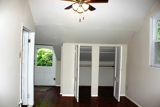 Building Photo - 369 Sterling St NE