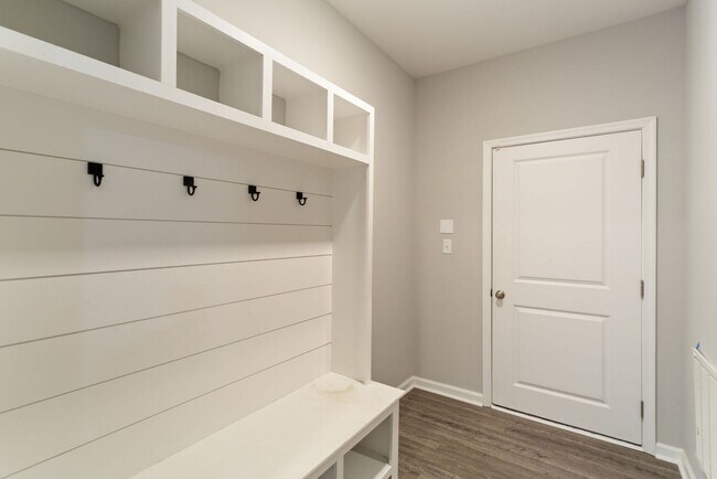 Foto del edificio - 140 Mizzen Quarter Loop, Yorktown, Va, 23693