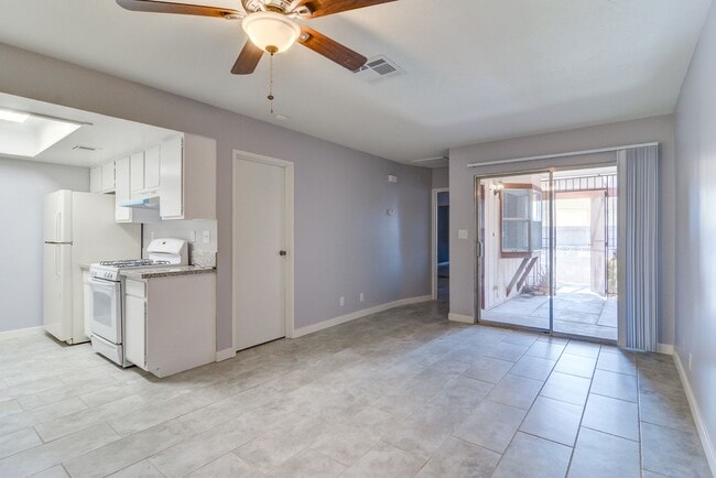 Building Photo - 417 N Lamb Blvd