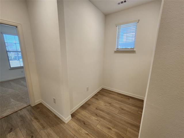 Foto del edificio - 634 Redwood Wy