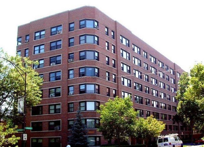 Primary Photo - 4880 N Marine Dr