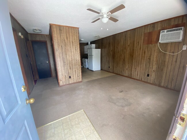 Building Photo - 1701 Goodwin Rd