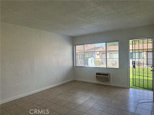 Building Photo - 5147 Canoga St