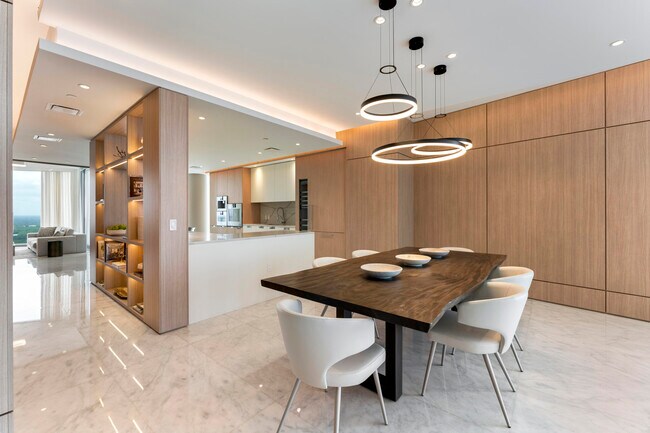 Foto del edificio - 15701 Collins Ave