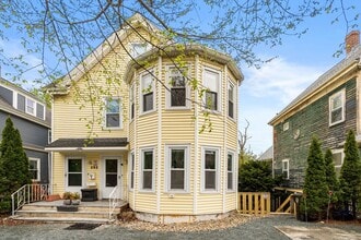 Building Photo - 592 Trapelo Rd
