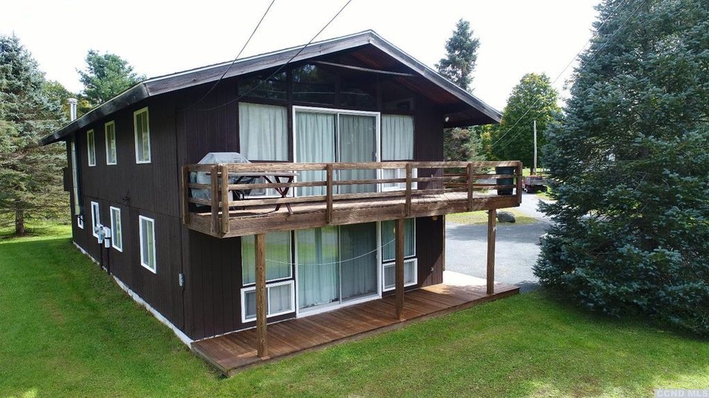 90 Division St, Hunter, NY 12442 Apartments in Hunter, NY